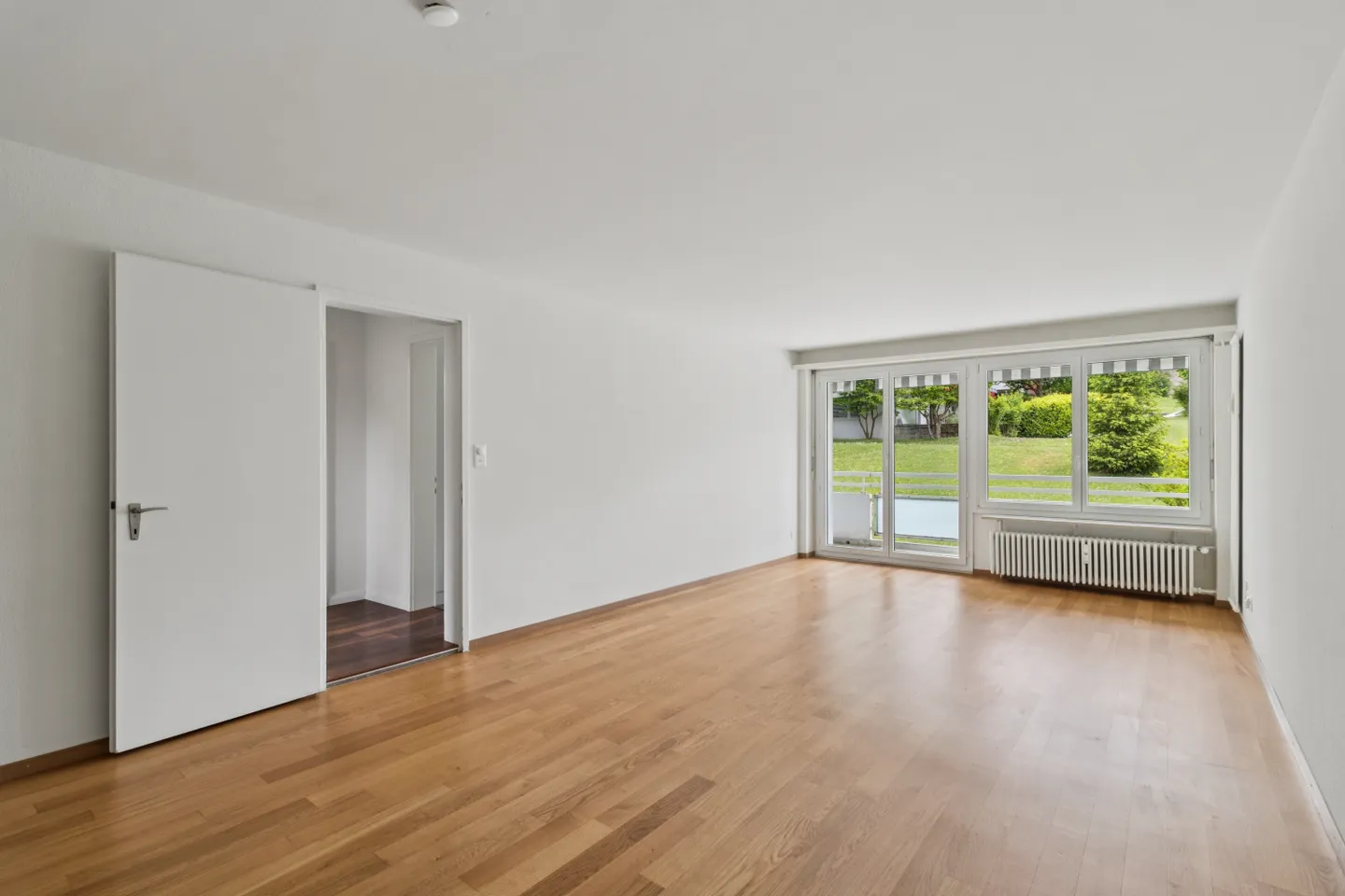 Modernes Apartment in Witikon - Foto 3 von 7