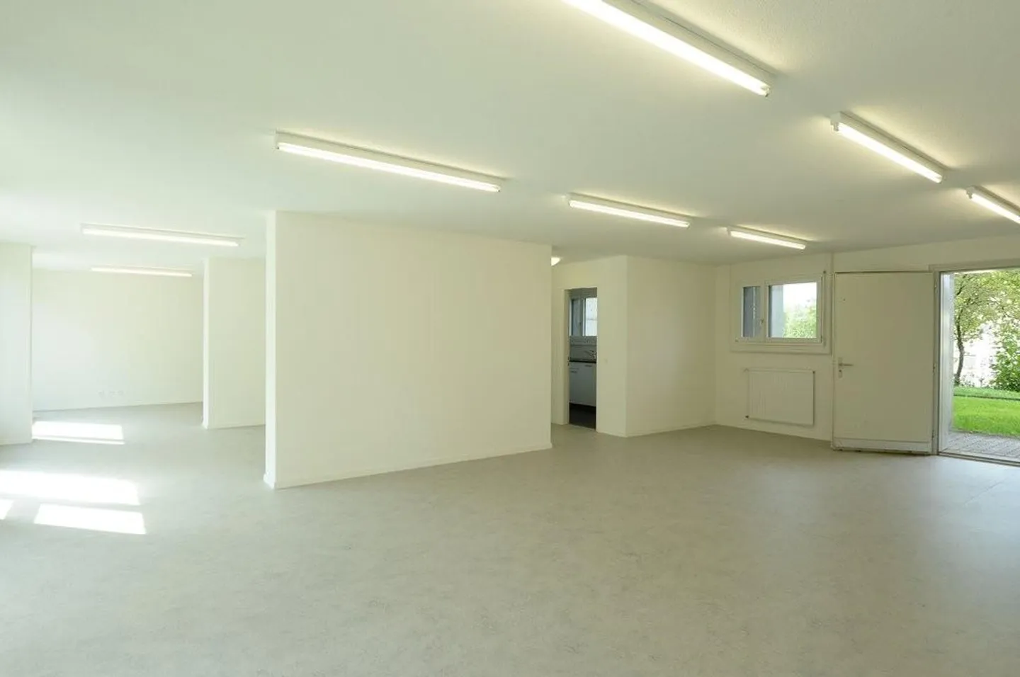 Gewerberäumlichkeit in Schlieren - Foto 3 von 10
