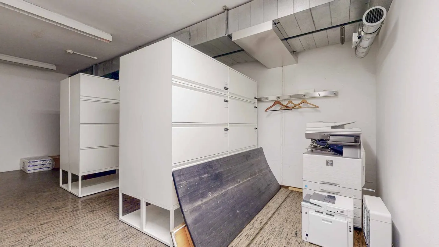 Espace de Bureau Spacieux en Centre - Photo 9 sur 9