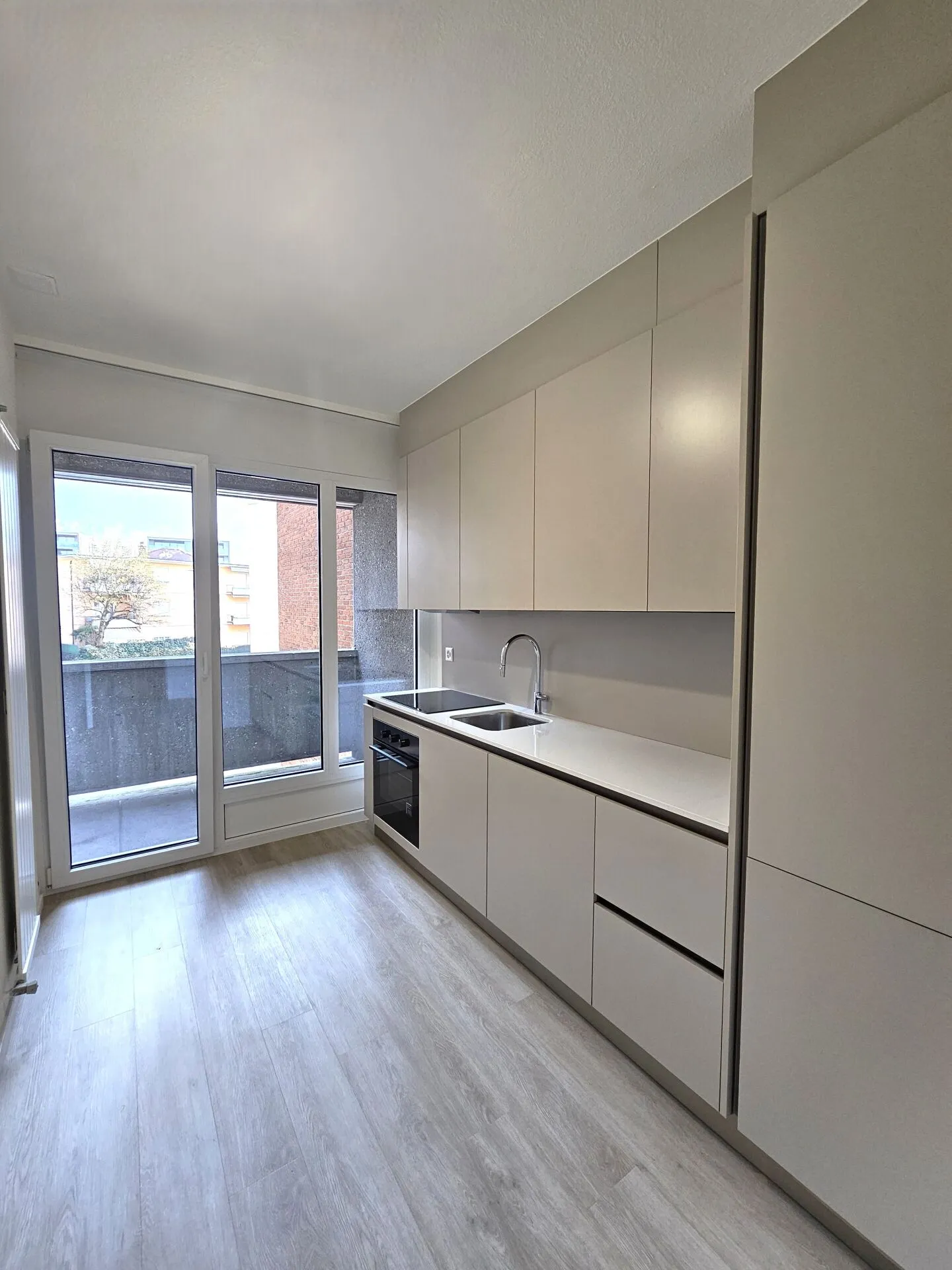 Charmante Wohnung in historischem Gebäude - Foto 1 von 8