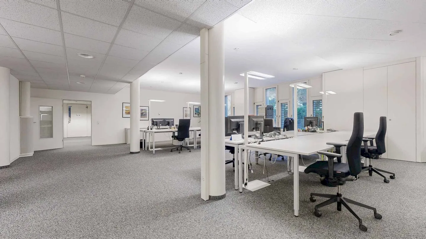 Espace de Bureau Spacieux en Centre - Photo 5 sur 9