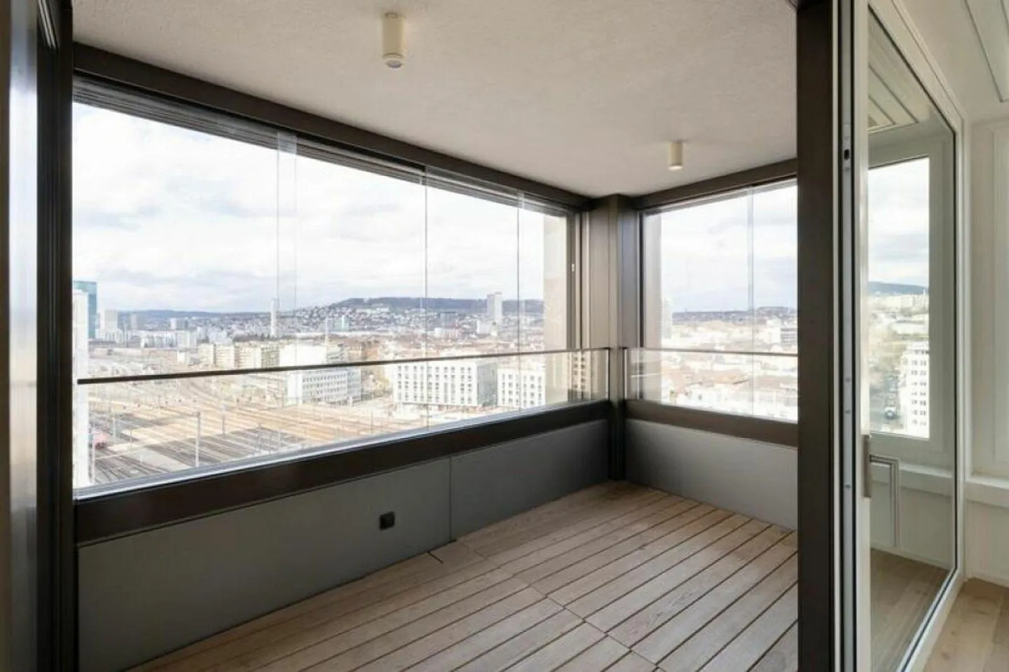 Ampio appartamento di 4,5 stanze C09.W7 nel cuore di Zurigo - Foto 4 di 7