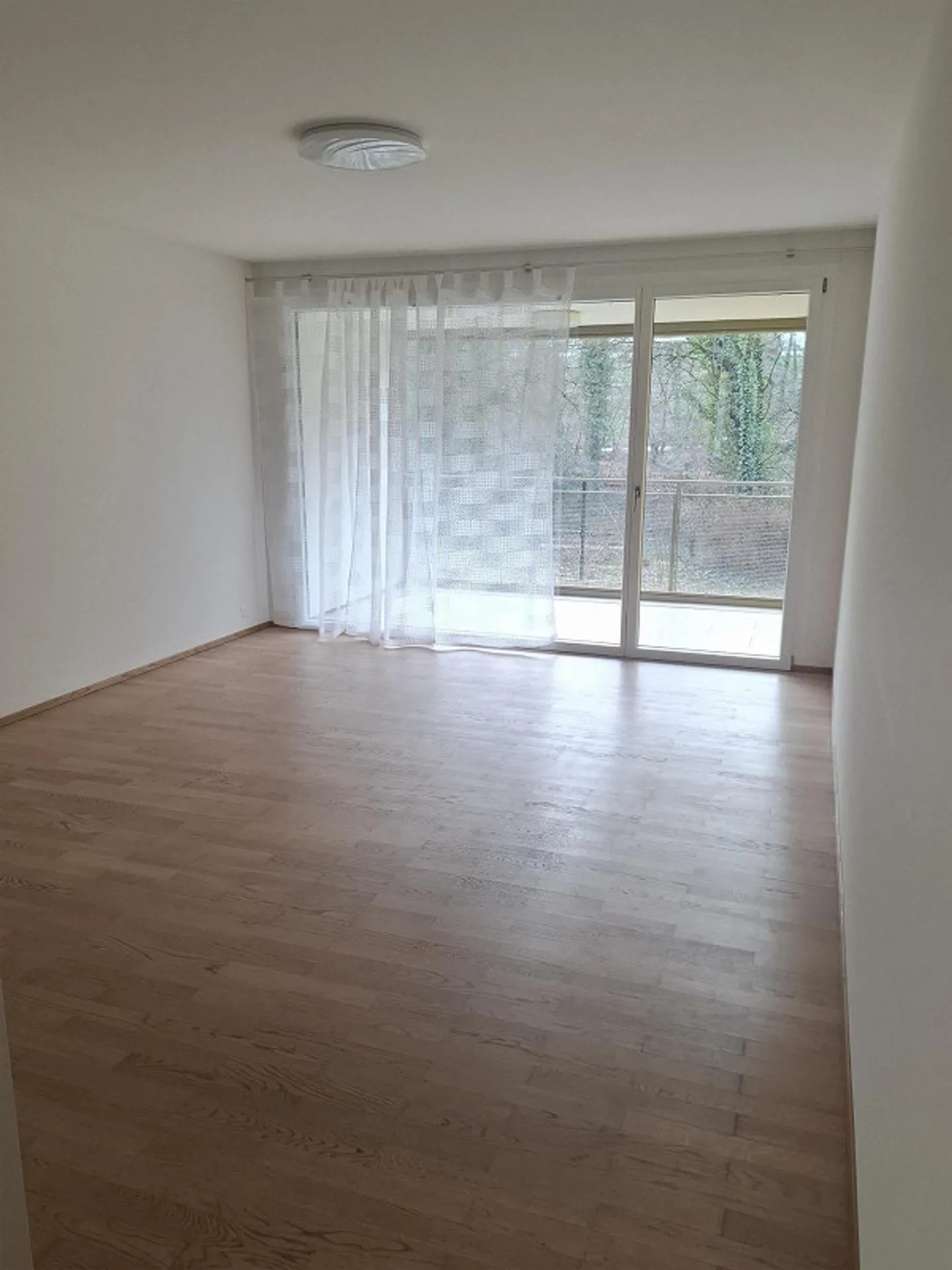 Appartement moderne de 2,5 pièces avec balcon à Grellingen - Photo 10 sur 13