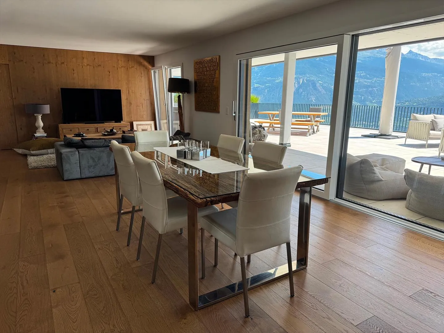 Appartamento con terrazza 5.5 stanze - Foto 4 di 13