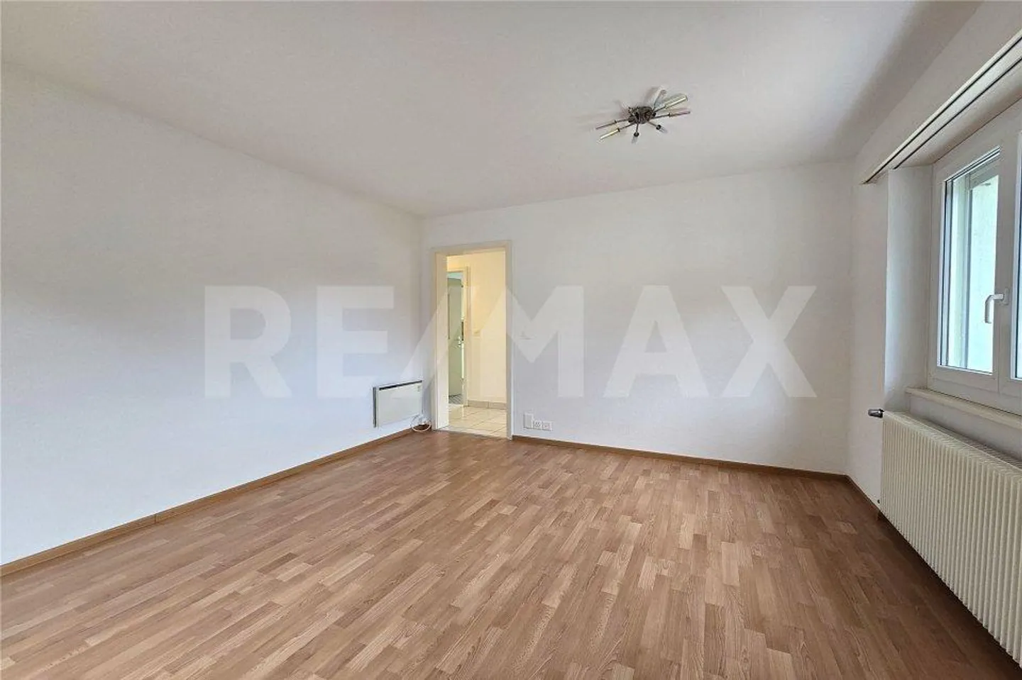 Votre nouveau chez-vous à Agarn – Lumière, Espace et Vue sur la Montagne ! - Photo 11 sur 13