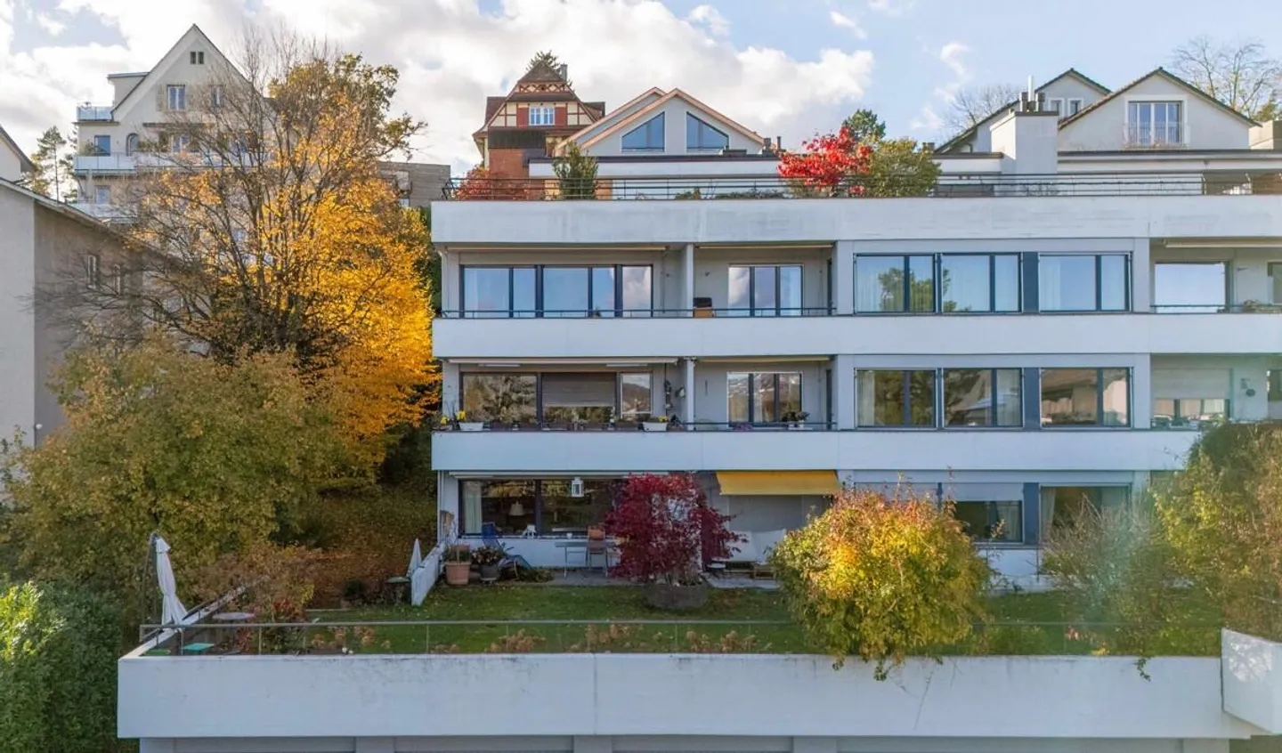 Kilchberg: gepflegte 2.5-Zimmer-Wohnung in ruhiger Nachbarschaft - Foto 1 von 4