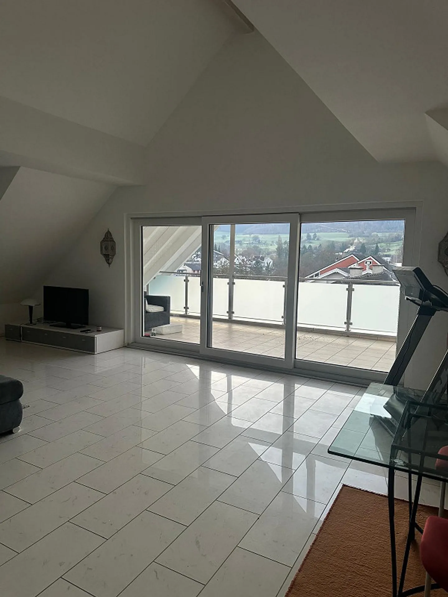 Bellissimo appartamento di 3,5 locali a Muttenz - Foto 4 di 12