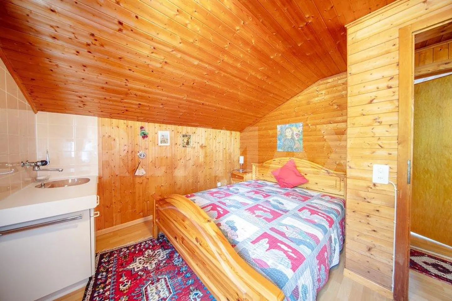 Casa di campagna accogliente e ben tenuta di 4,5 stanze, con vista panoramica mozzafiato in una posizione soleggiata, Siebnen SZ - Foto 10 di 13