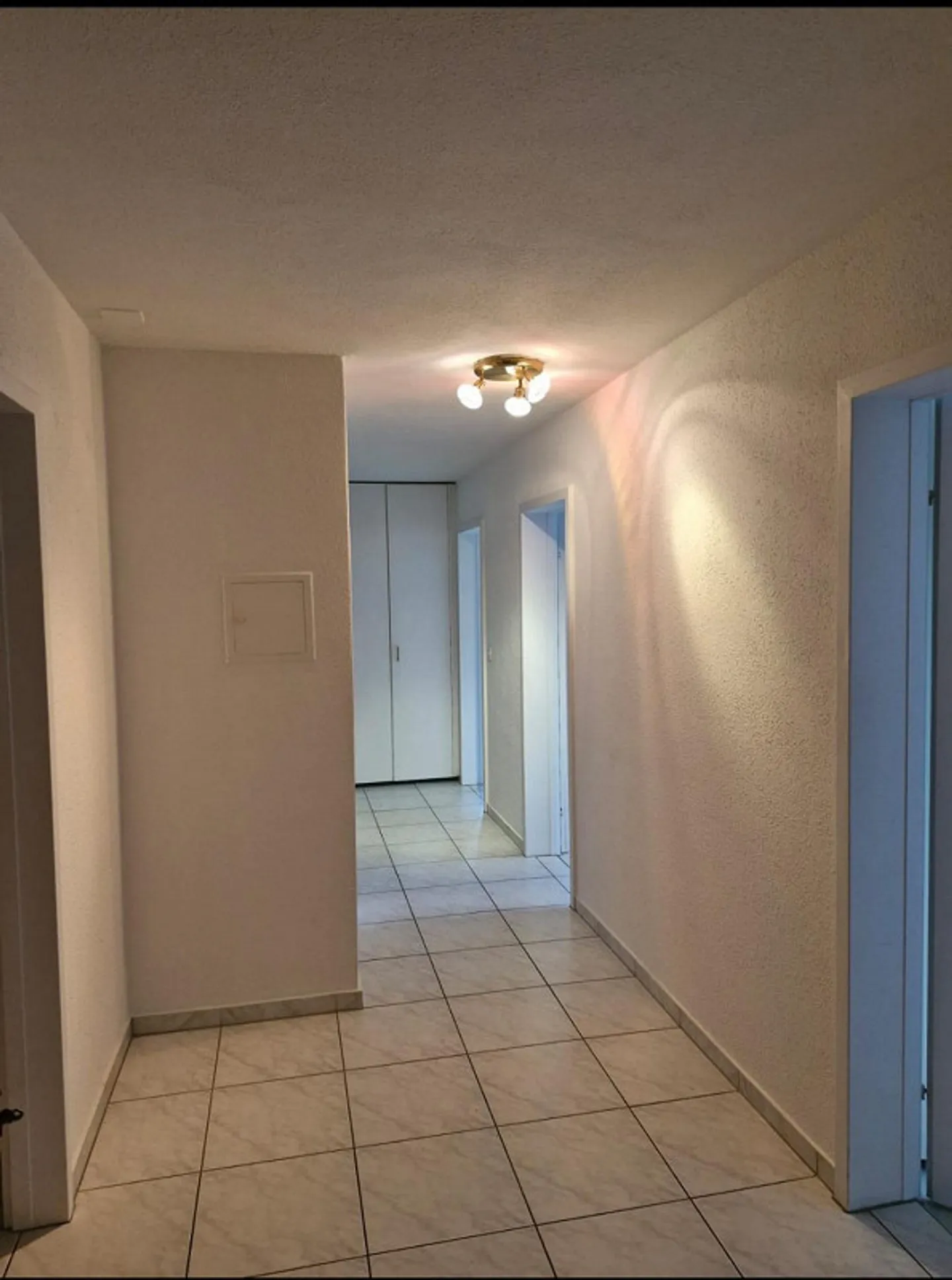 Schöne ,3,5 Zimmer Wohnung in ruhige Lage - Foto 7 von 10