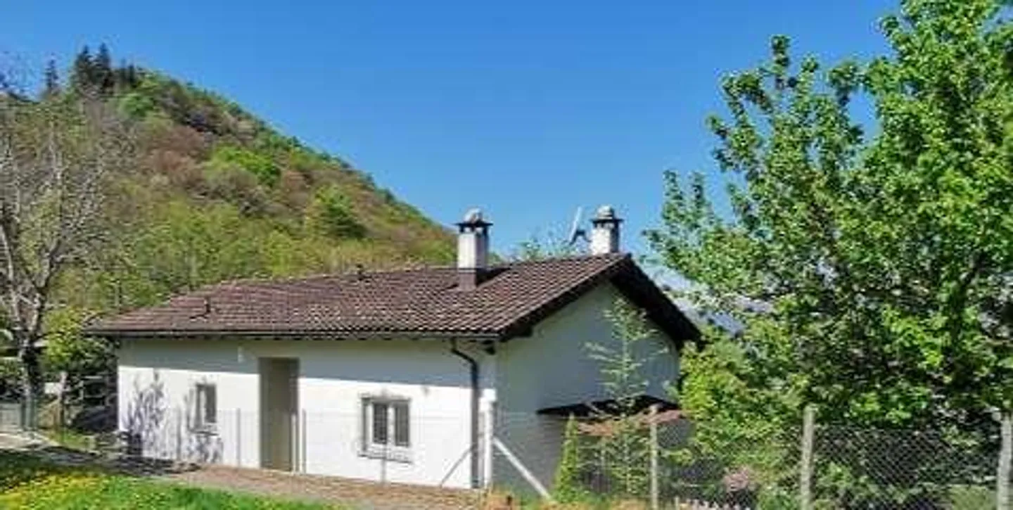 Proprietà residenziale immersa nel verde con vista panoramica - Foto 1 di 13