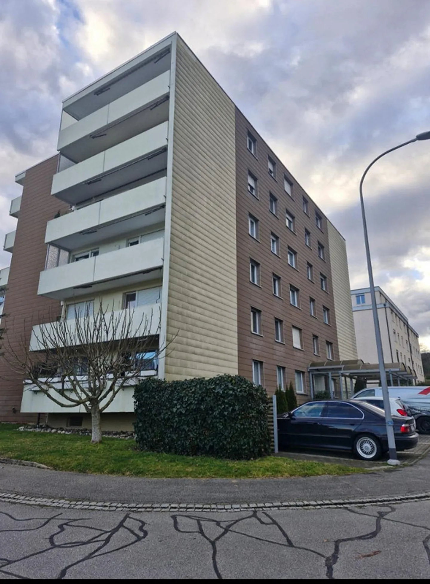 Schöne ,3,5 Zimmer Wohnung in ruhige Lage - Foto 8 von 10