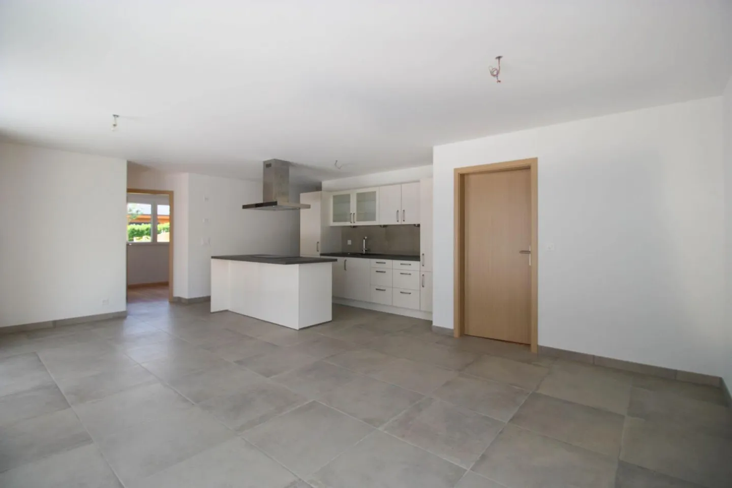 Magnifico appartamento di 4,5 stanze con terrazza e vista aperta a Collonges - Foto 4 di 11