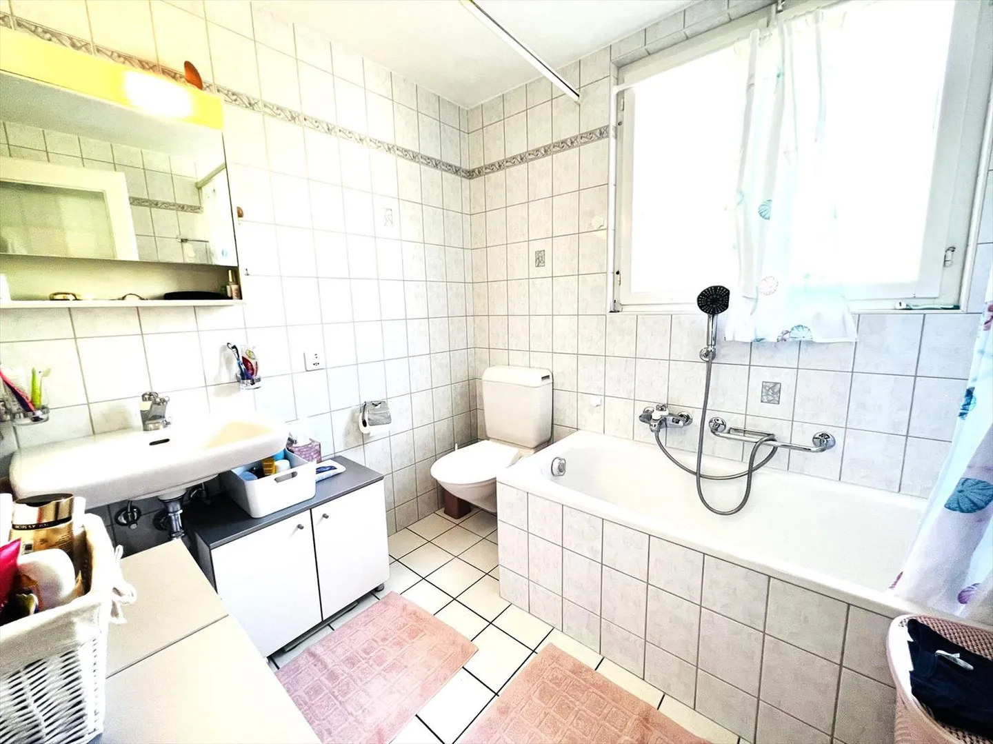 Offre unique! Spacieuse maison à rénover - 2 Appartements de 6.5 pces - Photo 5 sur 15