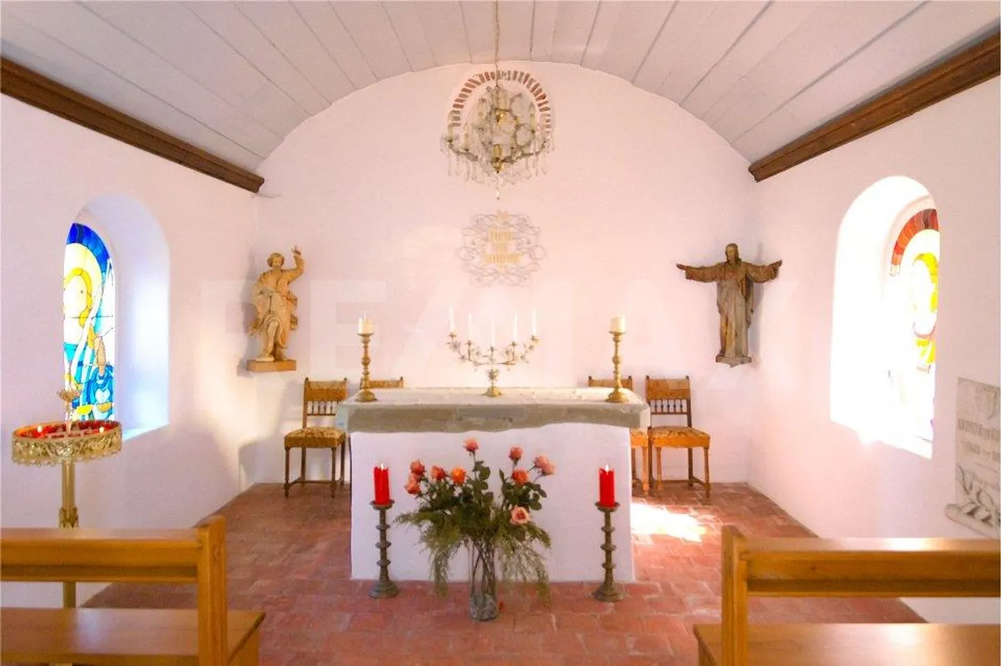 Historisches Anwesen mit idyllischem Park und großzügigem Grundstück - Foto 9 von 13