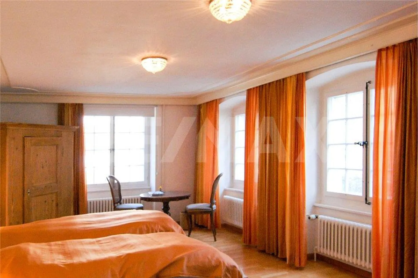 Historisches Anwesen mit idyllischem Park und großzügigem Grundstück - Foto 10 von 13