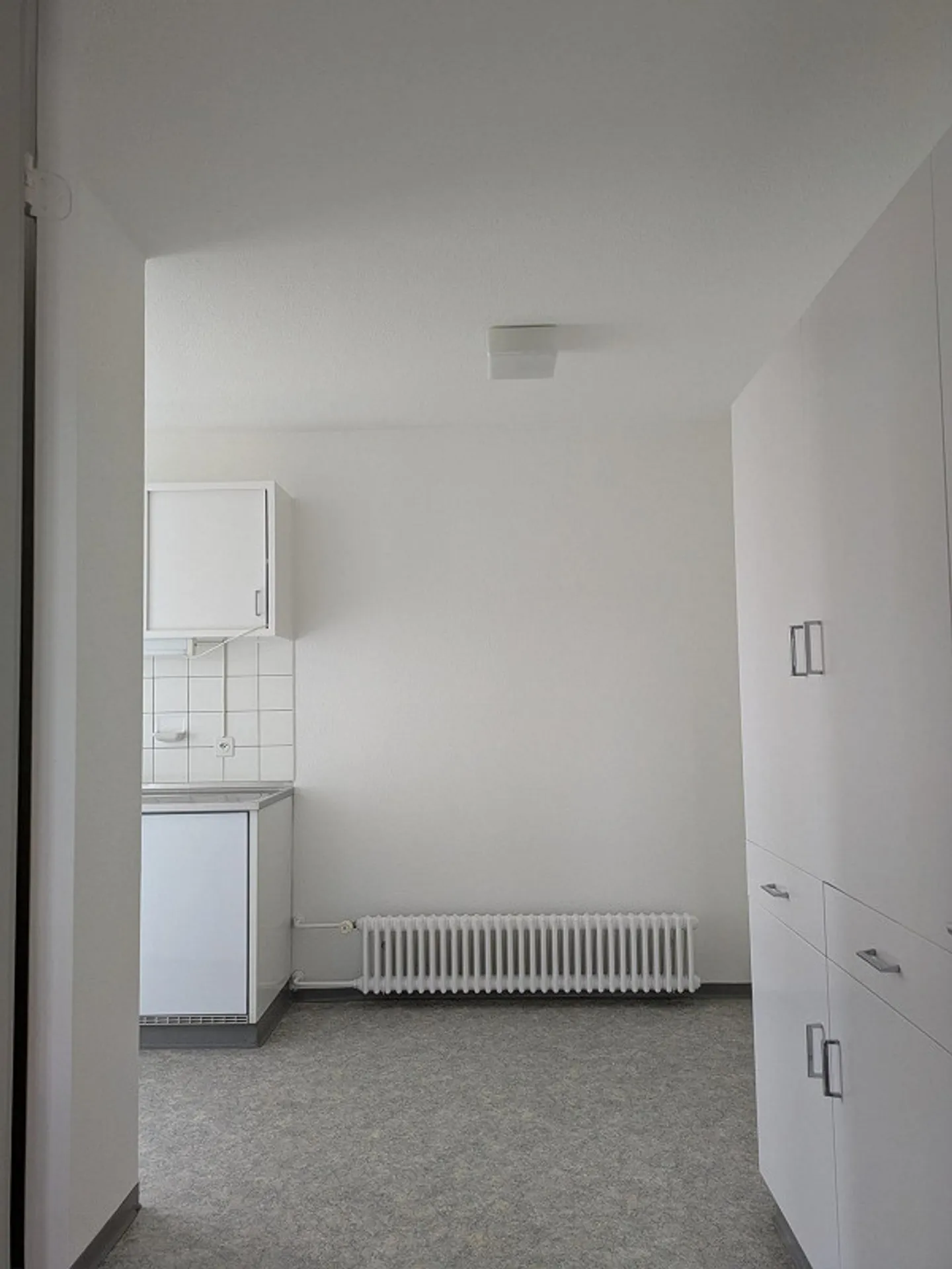 2-room apartment in Niederuzwil - Photo 8 of 11