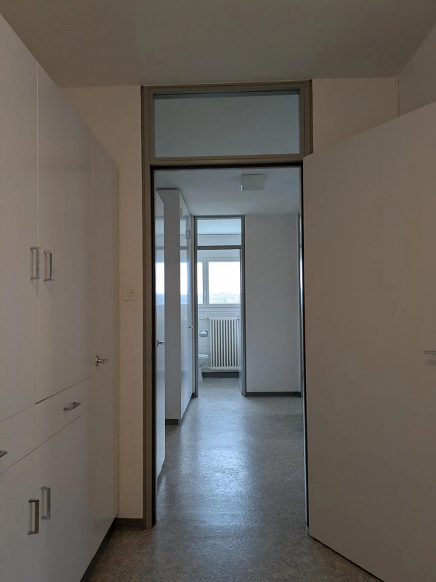 2-room apartment in Niederuzwil - Photo 9 of 11