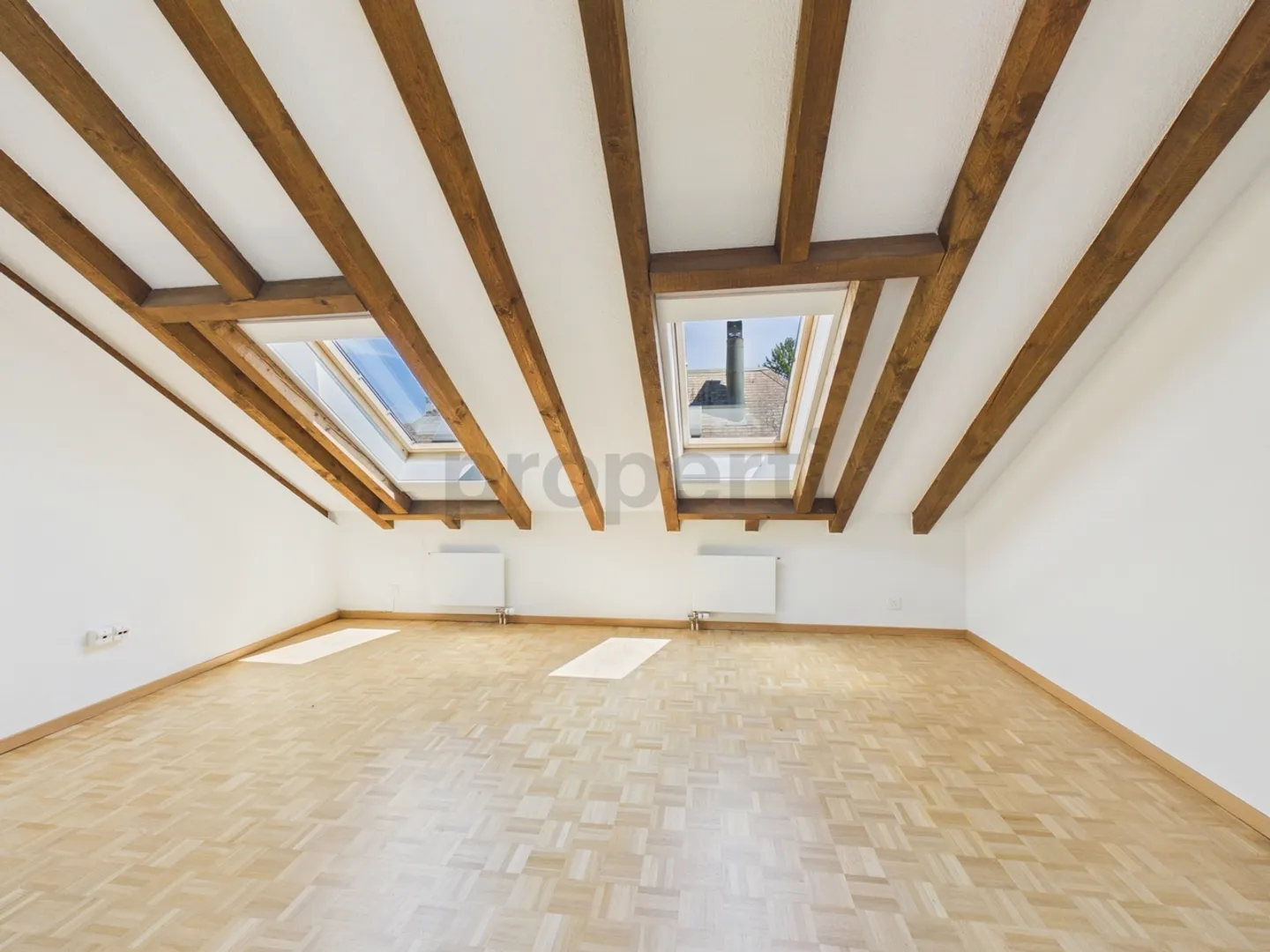 Spacious 5.5-room apartment with three terraces in Seebach - Photo 6 of 11