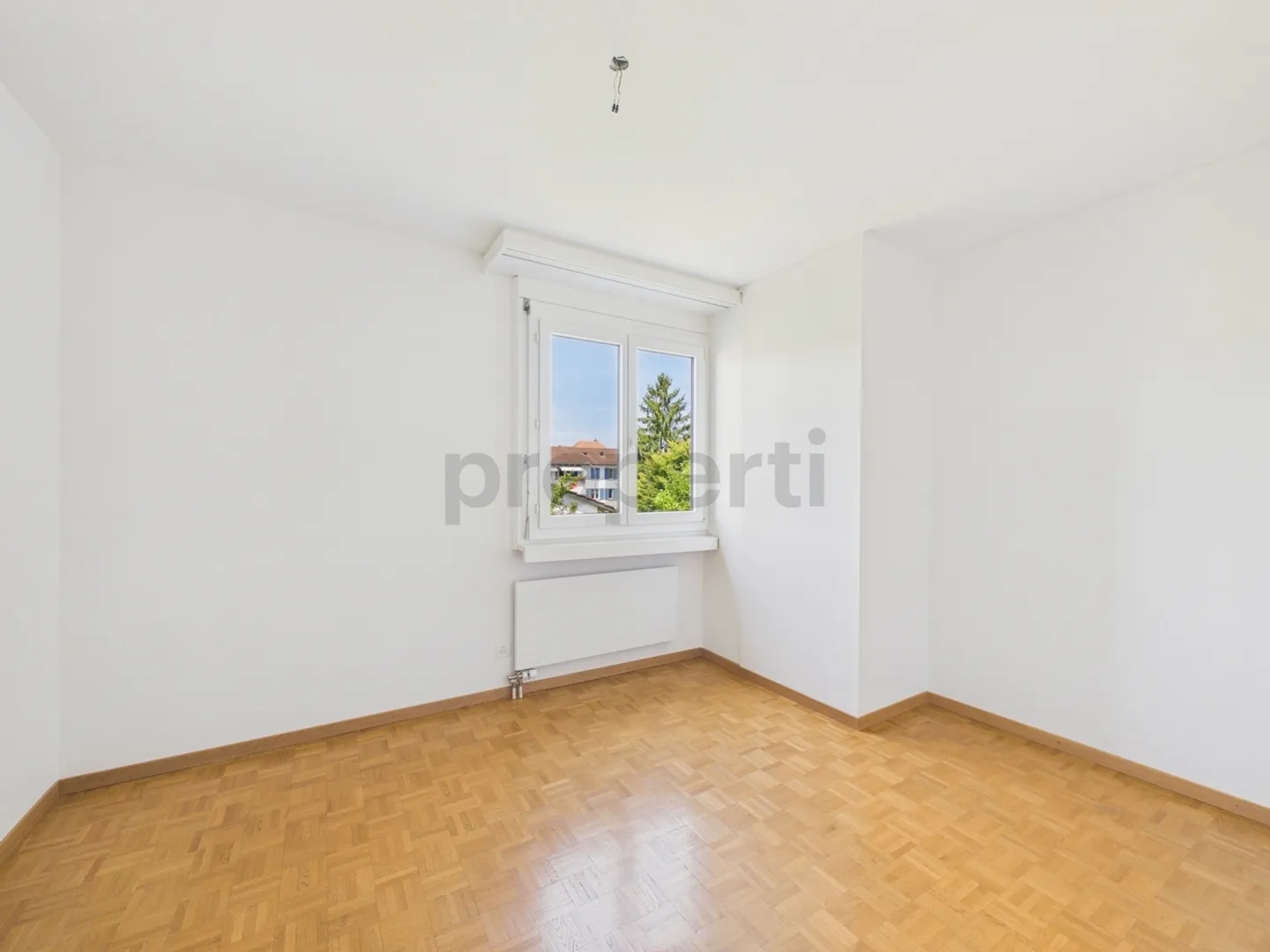 Spacious 5.5-room apartment with three terraces in Seebach - Photo 7 of 11