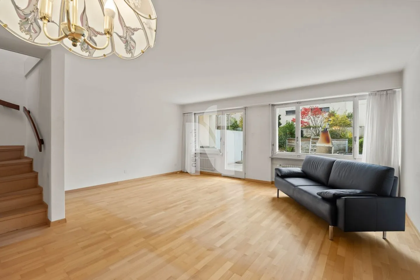 Adatto alle famiglie con balcone, giardino e posto auto in garage sotterraneo - Foto 6 di 13