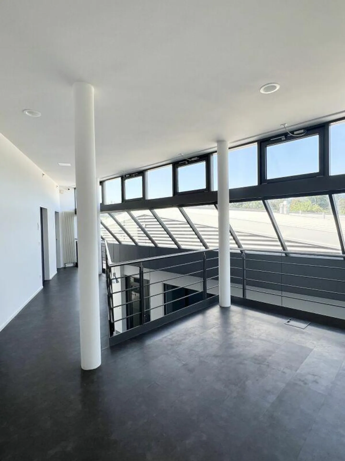 Bureau de 34 m² à louer - Photo 2 sur 7