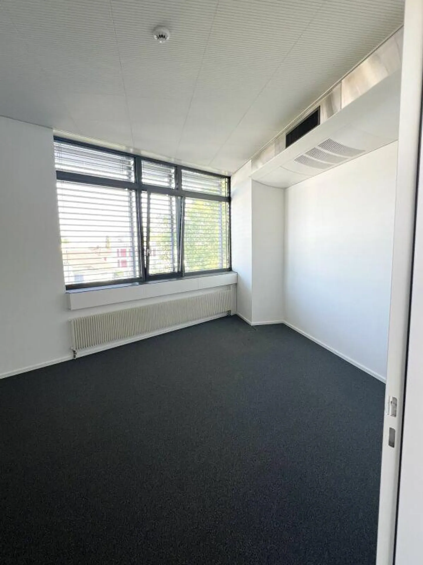 Bureau de 34 m² à louer - Photo 3 sur 7