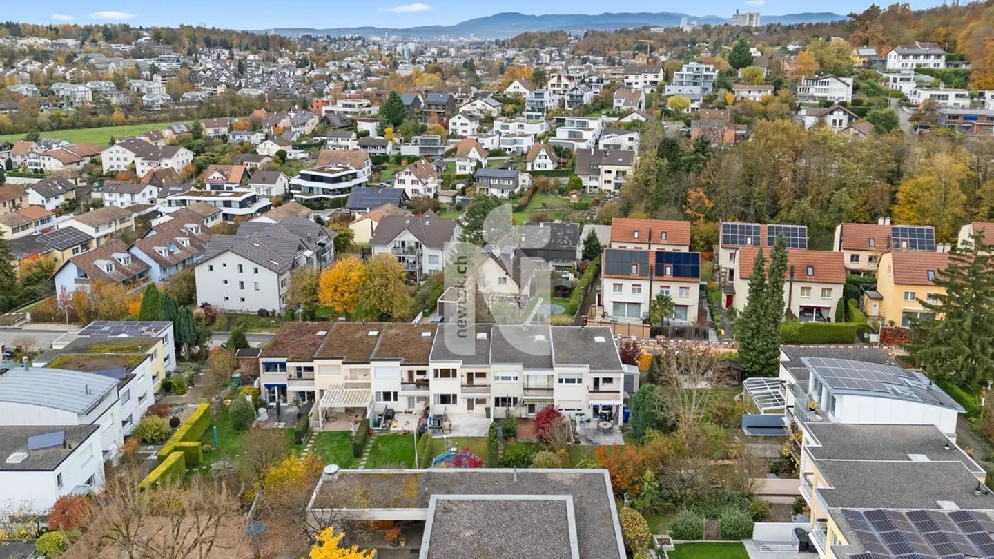 Adatto alle famiglie con balcone, giardino e posto auto in garage sotterraneo - Foto 13 di 13