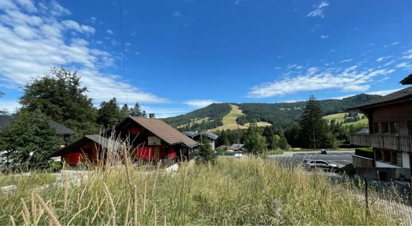 Baugenehmigung erhalten - Baustelle wird bald eröffnet - Foto 1 von 7