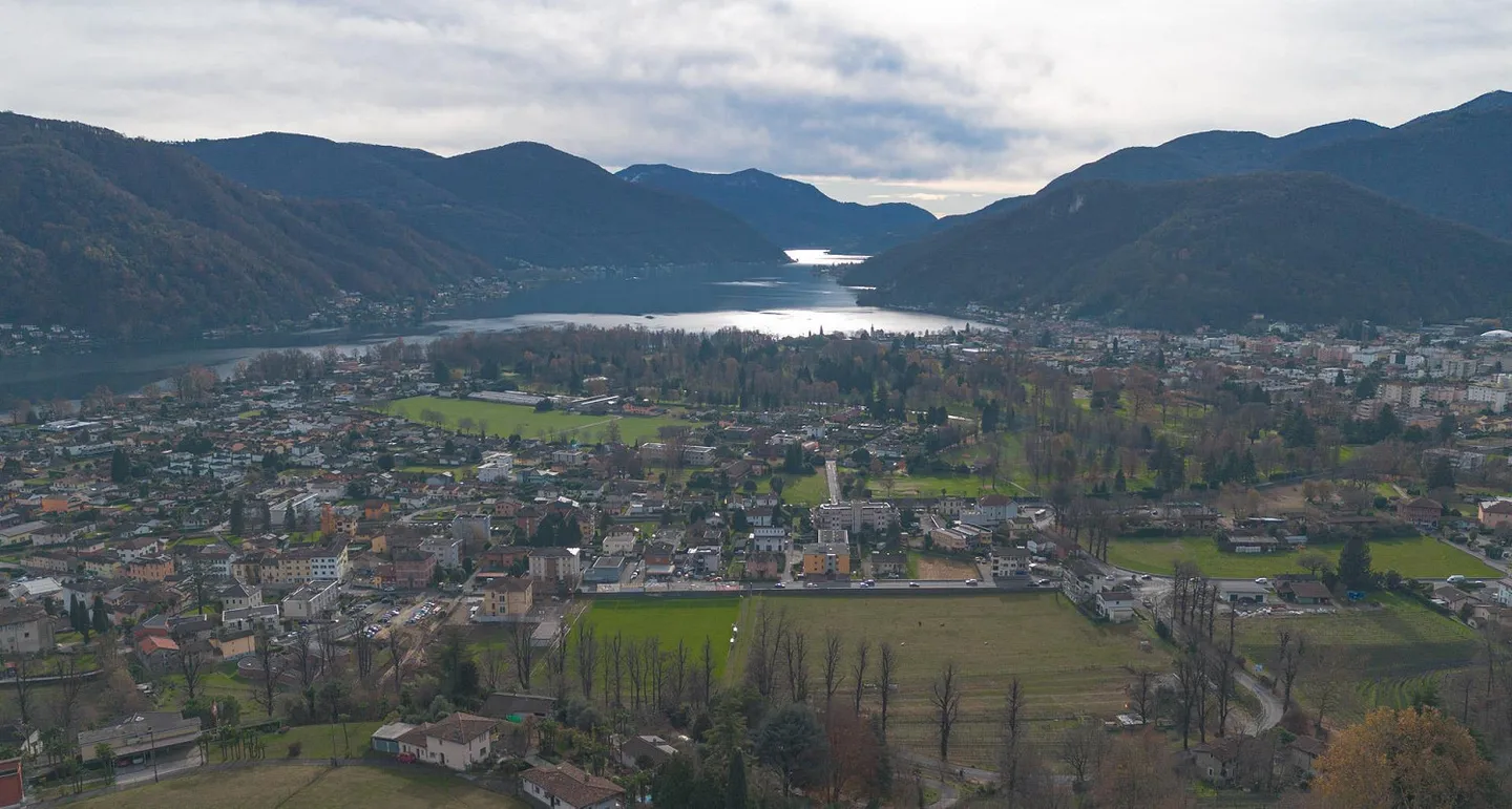 Baugrundstück mit Seeblick und Lizenz in Neggio - Foto 3 von 5