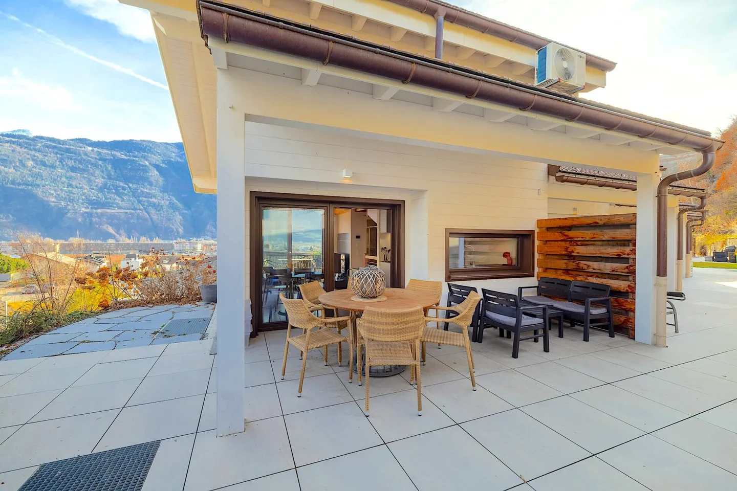 Charming semi-detached house with 3 rooms and 1/2 of 110 m2 in the heart of the vineyards of Saillon - Photo 10 of 20