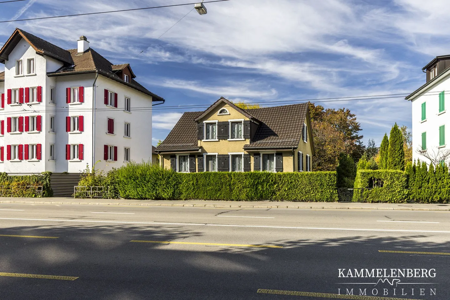 Casa bifamiliare con 11 stanze e 4 posti auto - Foto 6 di 32
