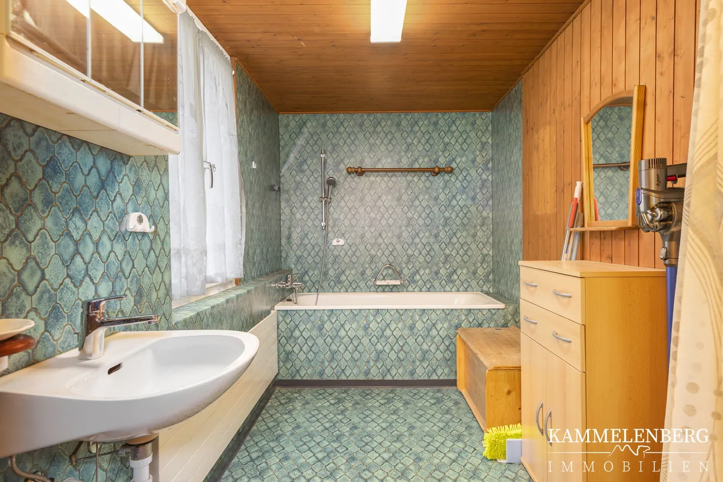 Casa bifamiliare con 11 stanze e 4 posti auto - Foto 17 di 32