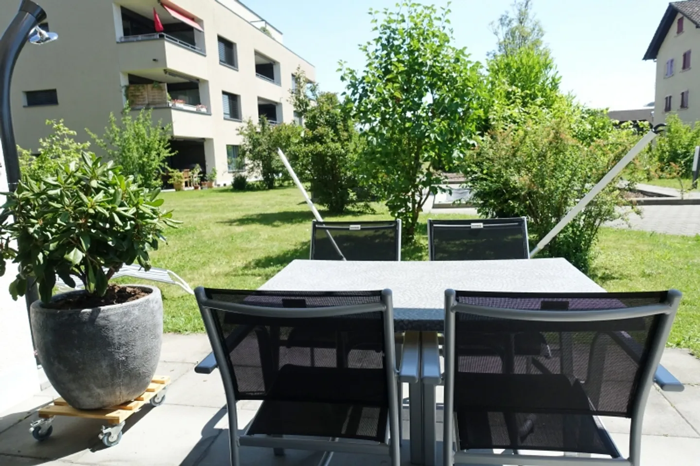 Oasis de vie de 3,5 pièces avec espace de jardin - Photo 5 sur 8