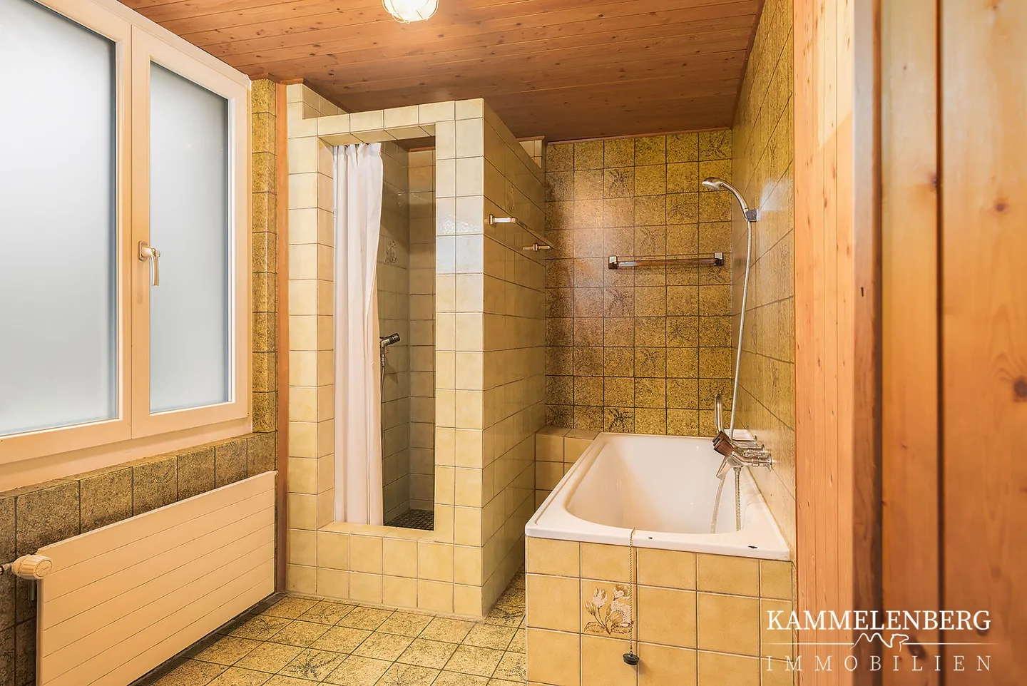 Casa bifamiliare con 11 stanze e 4 posti auto - Foto 19 di 32