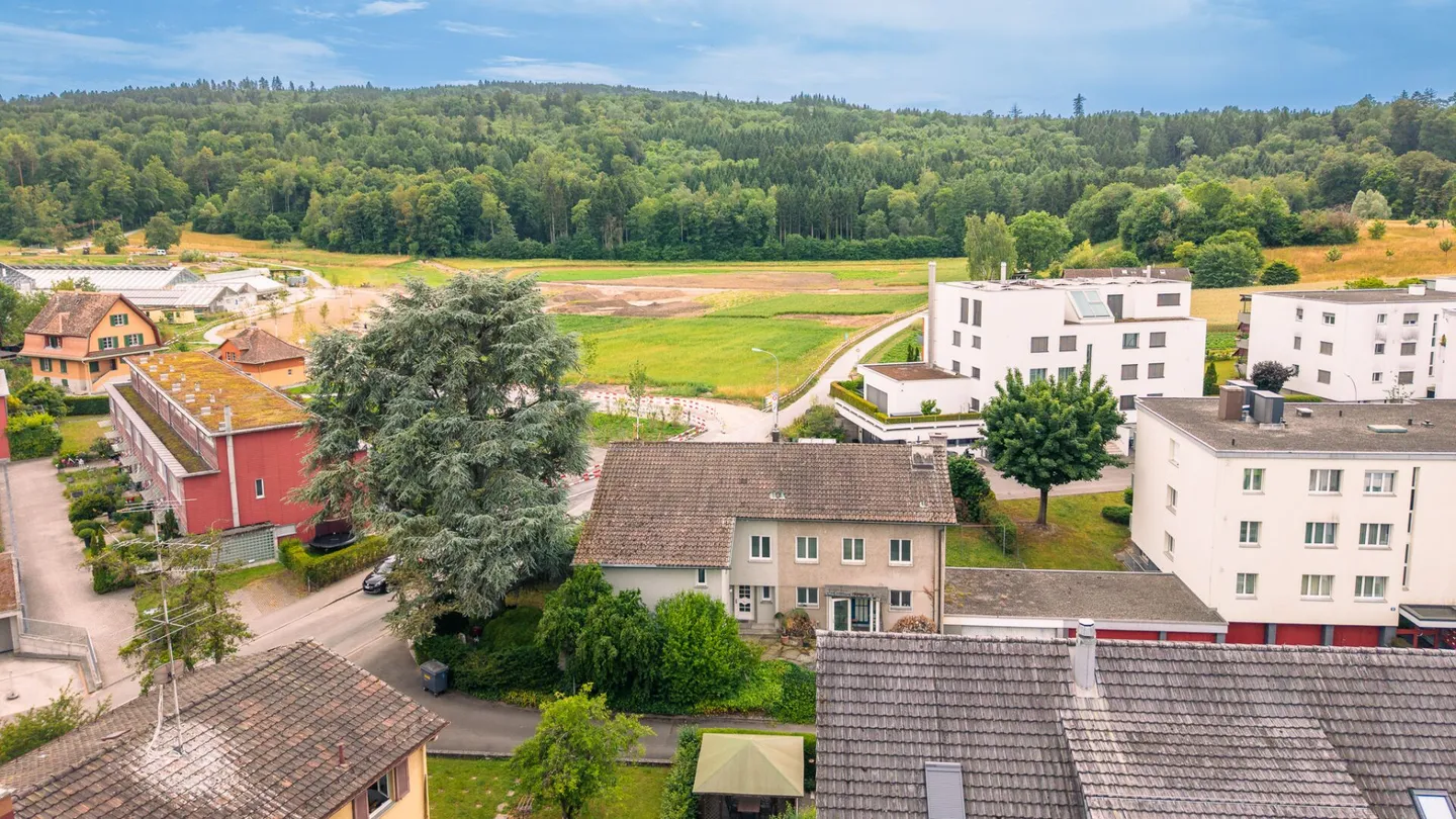 Charmantes Einfamilienhaus mit Garten - Foto 2 von 13