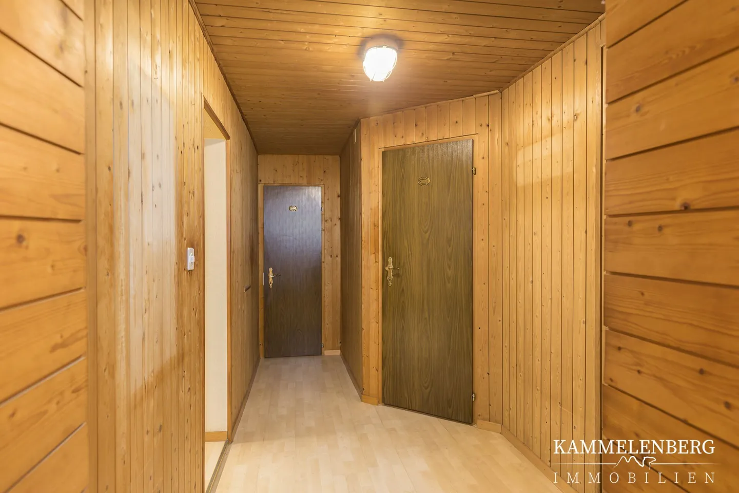 Casa bifamiliare con 11 stanze e 4 posti auto - Foto 12 di 32