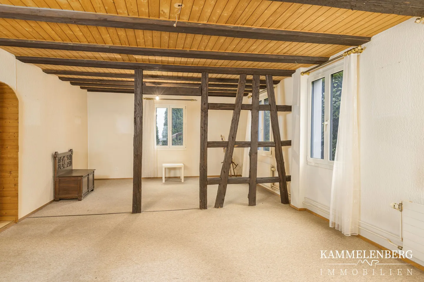 Casa bifamiliare con 11 stanze e 4 posti auto - Foto 13 di 32