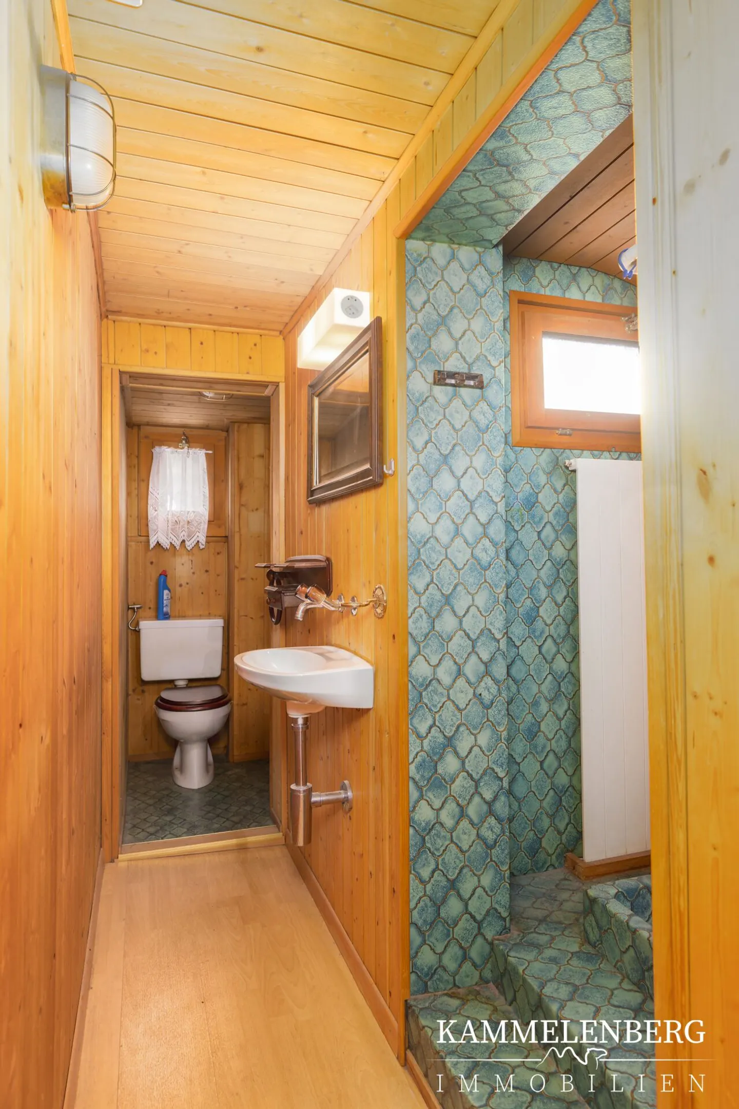Casa bifamiliare con 11 stanze e 4 posti auto - Foto 30 di 32