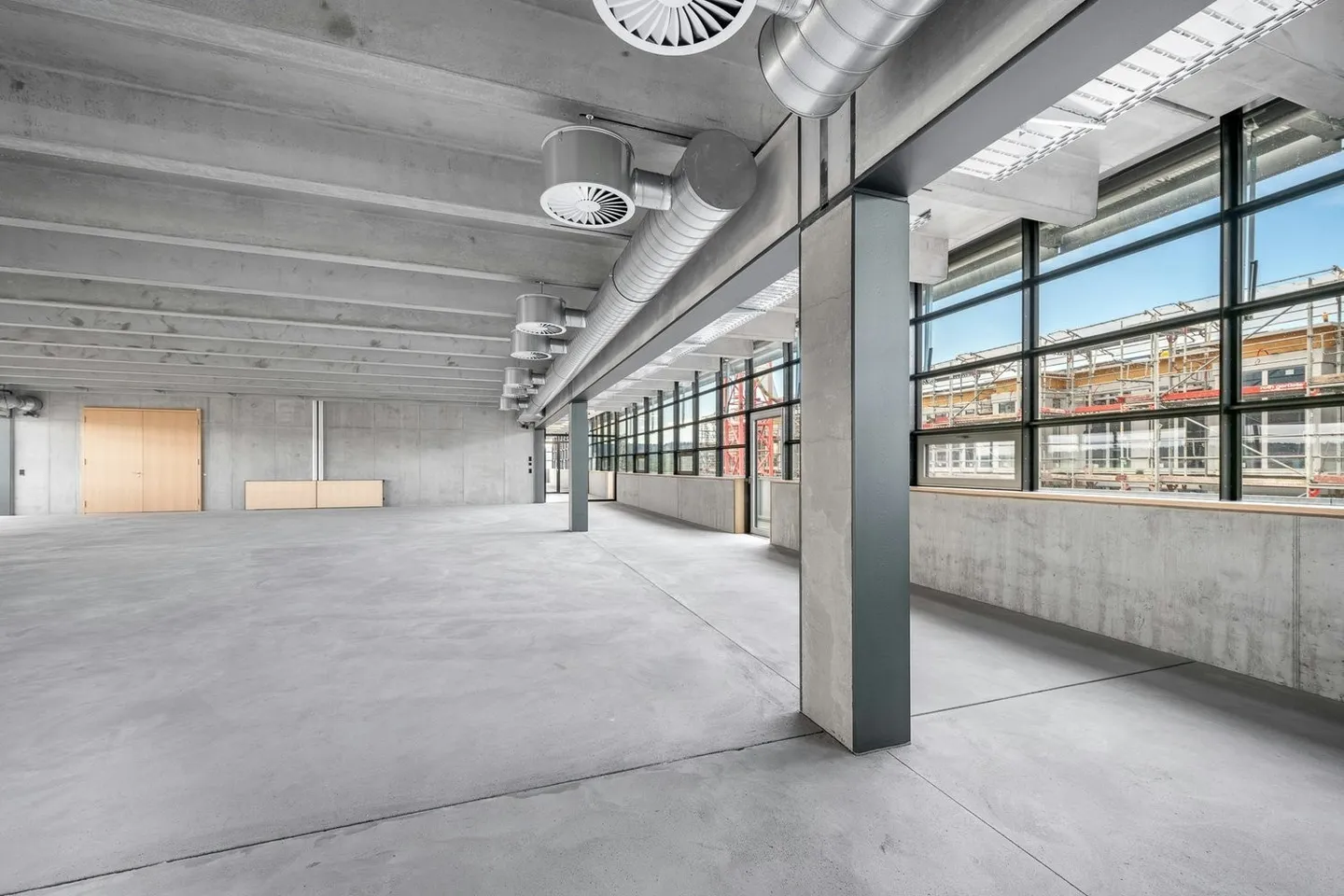 Spazi per uffici e commerciali combinati nel nuovo quartiere di Zwhatt a partire da 300 m2 - Foto 1 di 12