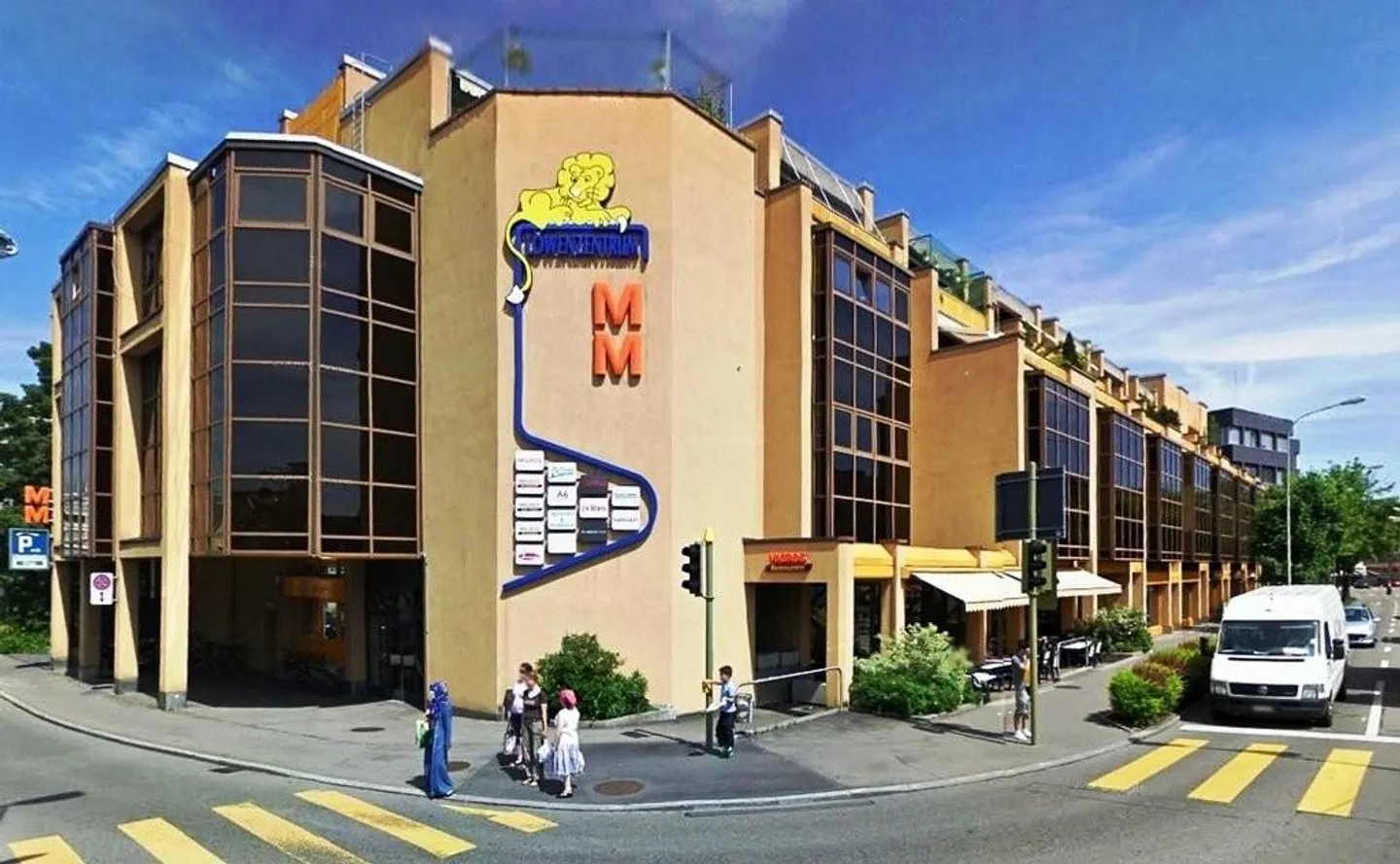 Parking space for rent within walking distance to Dietikon train station - Photo 1 of 1