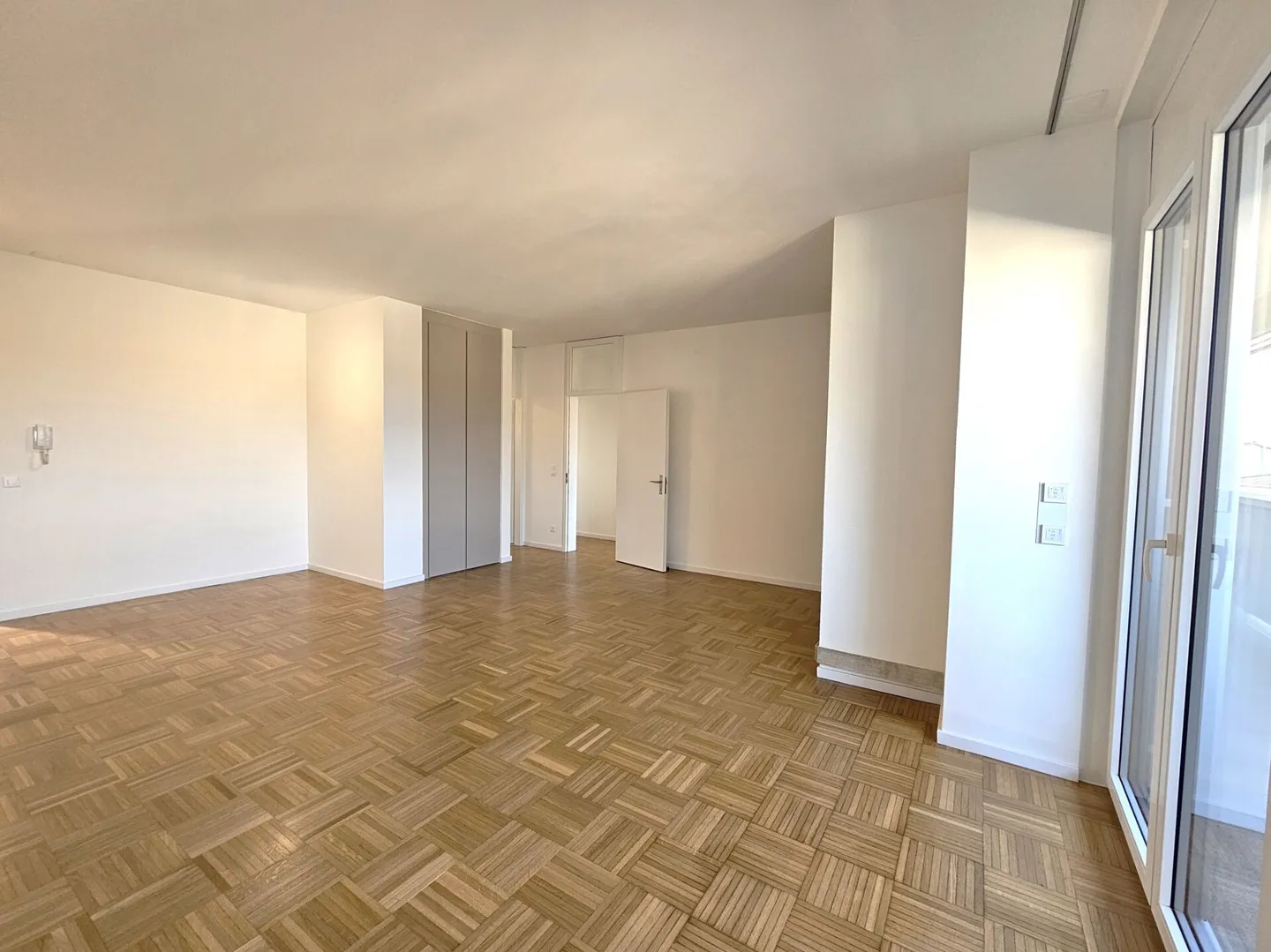 Charmante Wohnung in historischem Gebäude - Foto 1 von 9