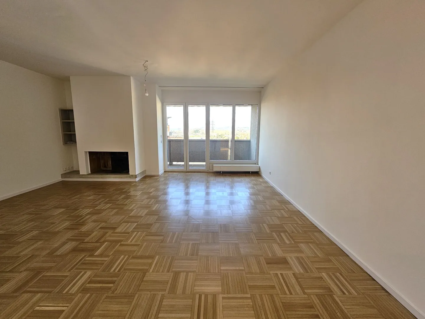 Charmante Wohnung in historischem Gebäude - Foto 2 von 9