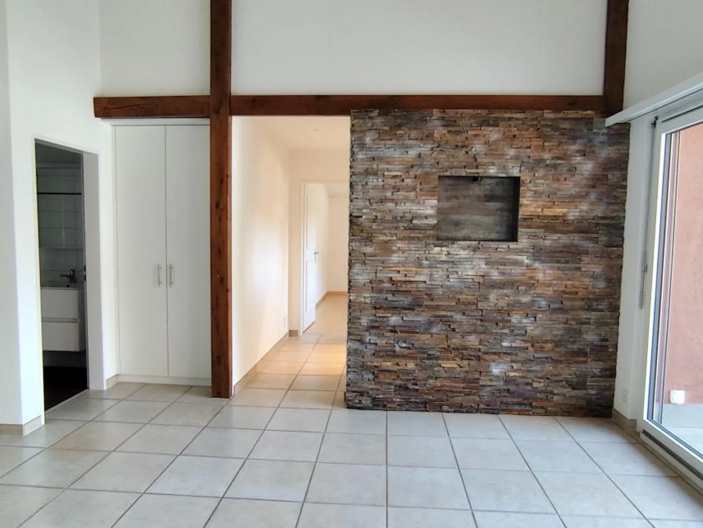 Charmante Attikawohnung mit Aussicht - Foto 1 von 14