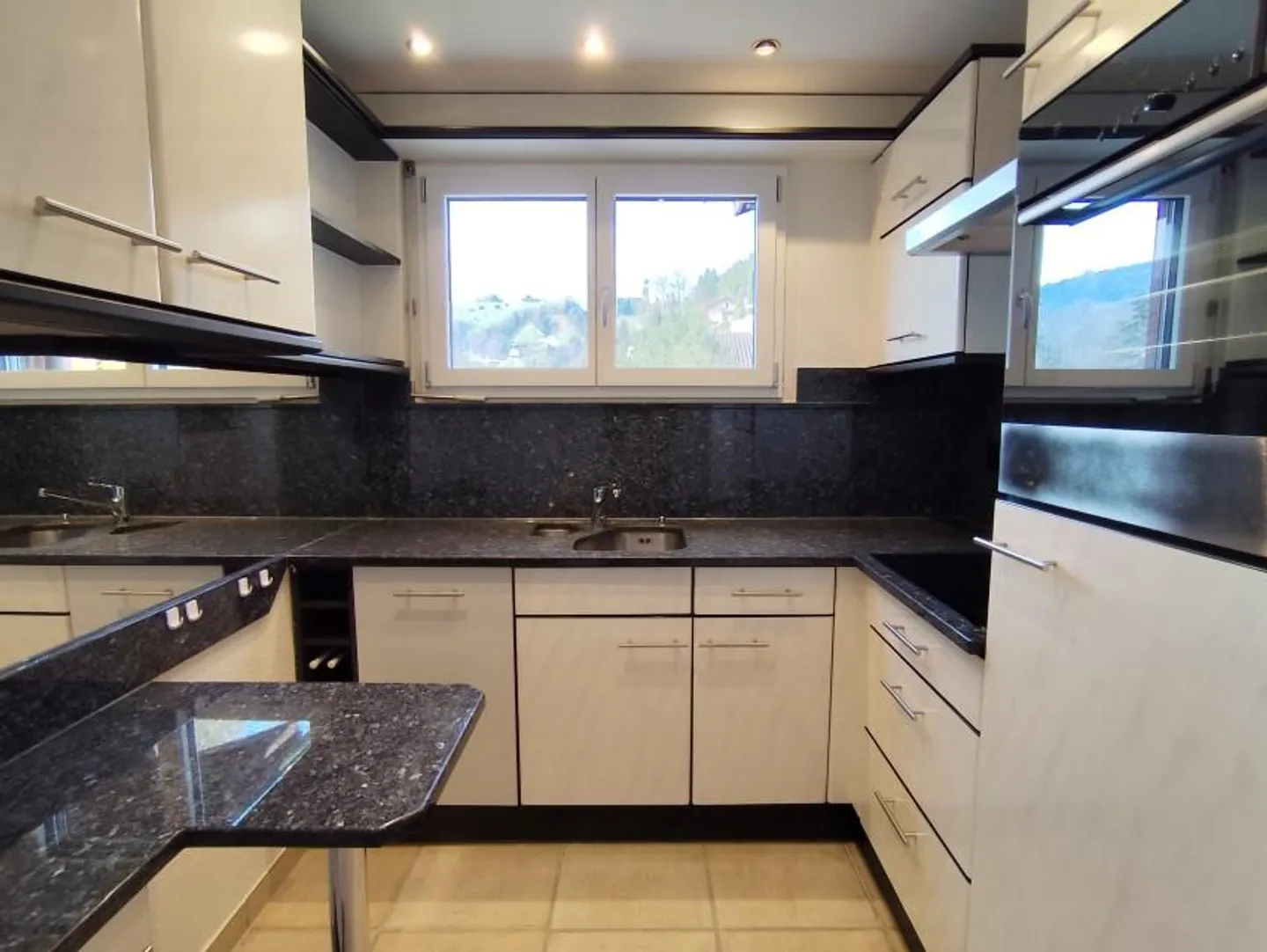 Charmante Attikawohnung mit Aussicht - Foto 5 von 14