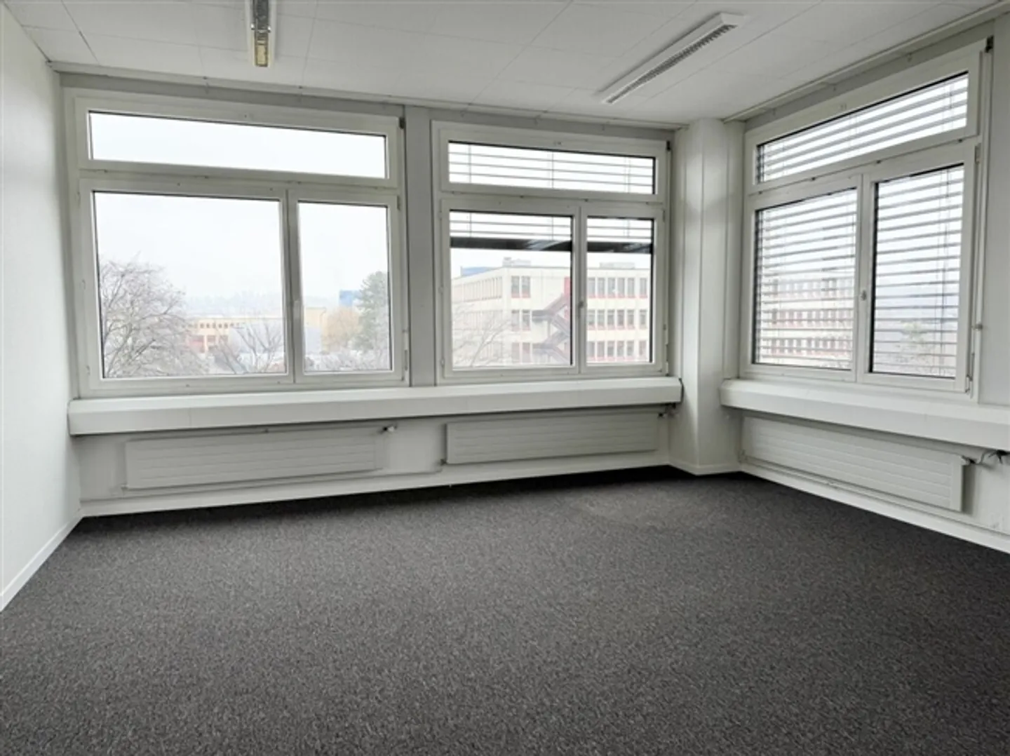 Helles, klimatisiertes Büro - Foto 5 von 5