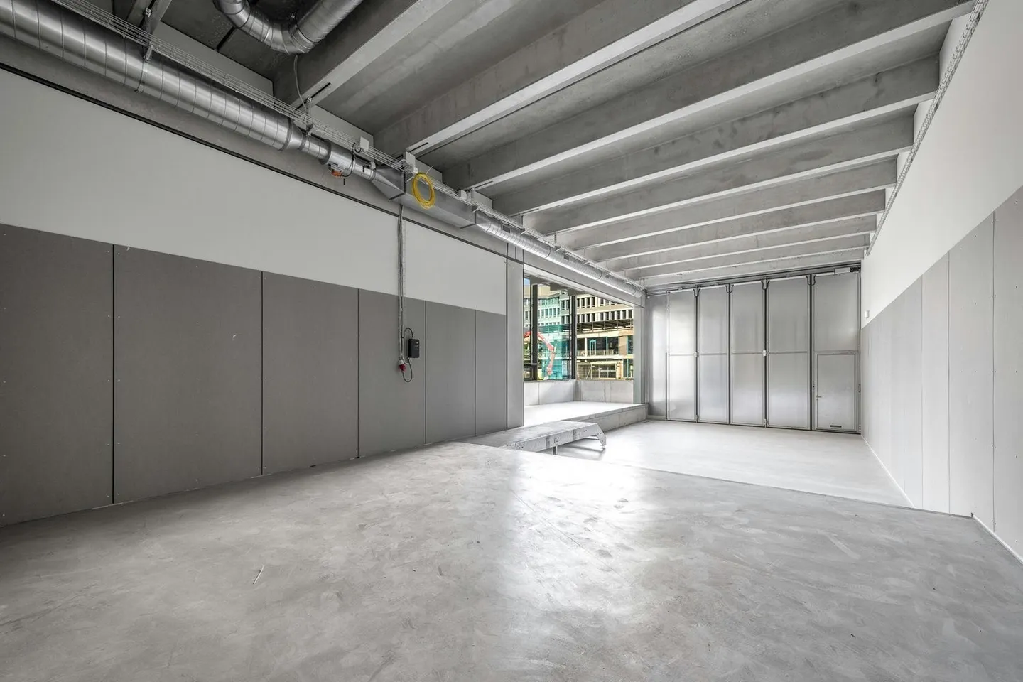 Spazi per uffici e commerciali combinati nel nuovo quartiere di Zwhatt a partire da 300 m2 - Foto 9 di 12