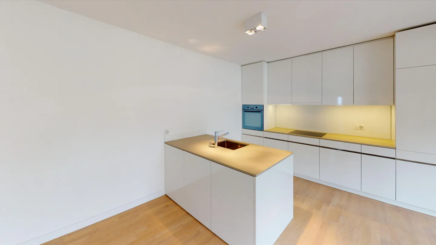 Charming Swiss Chalet Retreat - Photo 4 of 11