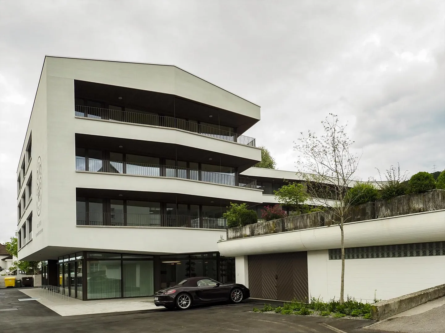 Einstellhallenplatz mit E-Ladestation - Foto 2 von 2