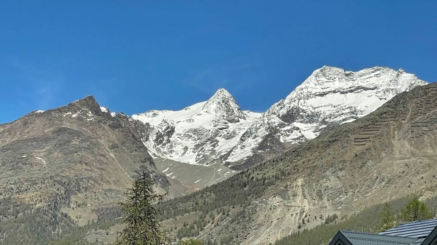 Emplacement - Emplacement - Emplacement! Très spacieux appartement de 3,5 pièces près de l'Alpin Exp... - Photo 13 sur 23