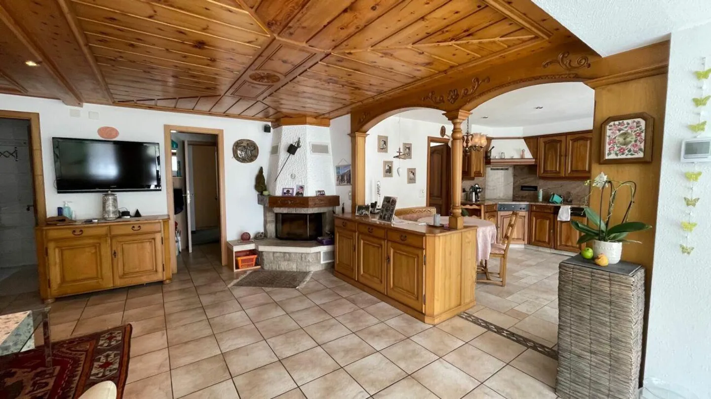 Emplacement - Emplacement - Emplacement! Très spacieux appartement de 3,5 pièces près de l'Alpin Exp... - Photo 19 sur 23